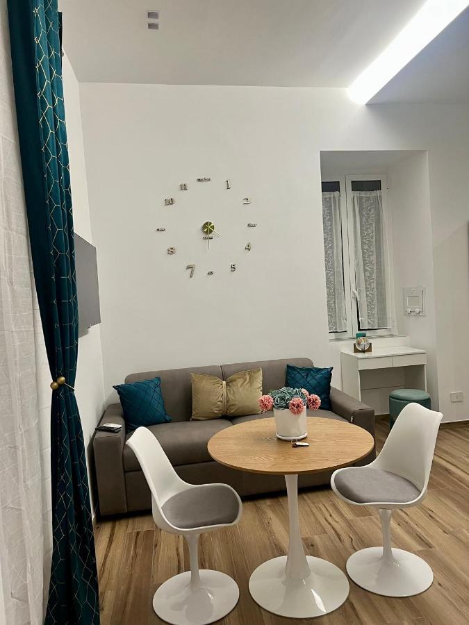 Guest House Napul'E Наполи Екстериор снимка